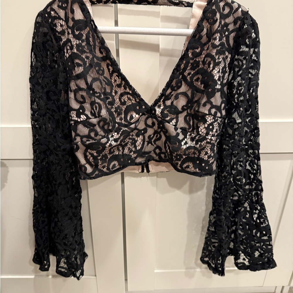 Black Lace Long Sleeve Crop Top